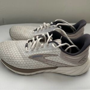 Brooks White and Tan Athletic Shoes